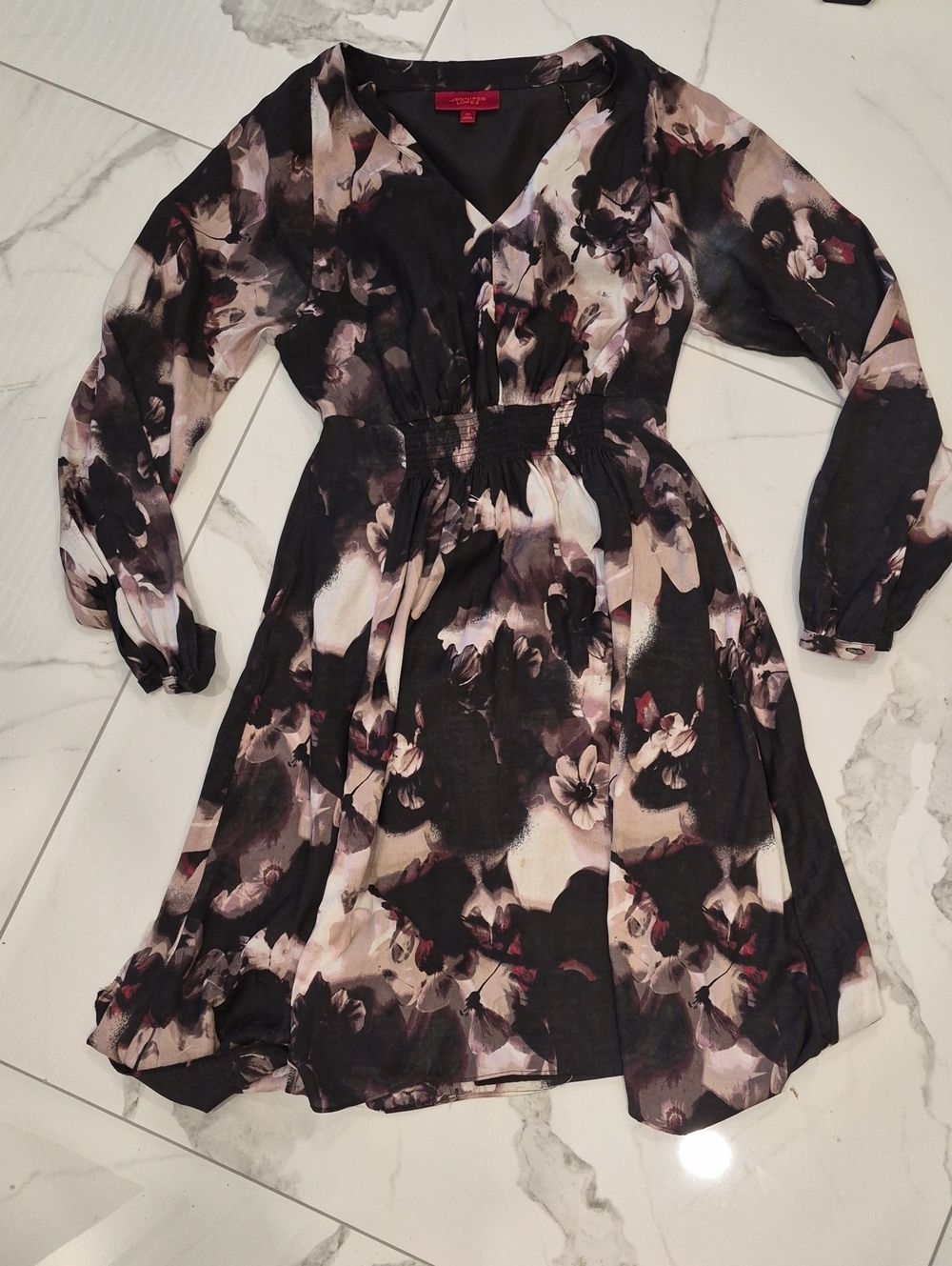 Jennifer Lopez Black and Blush Floral V-Neck Long Sleeve Dress Nwot